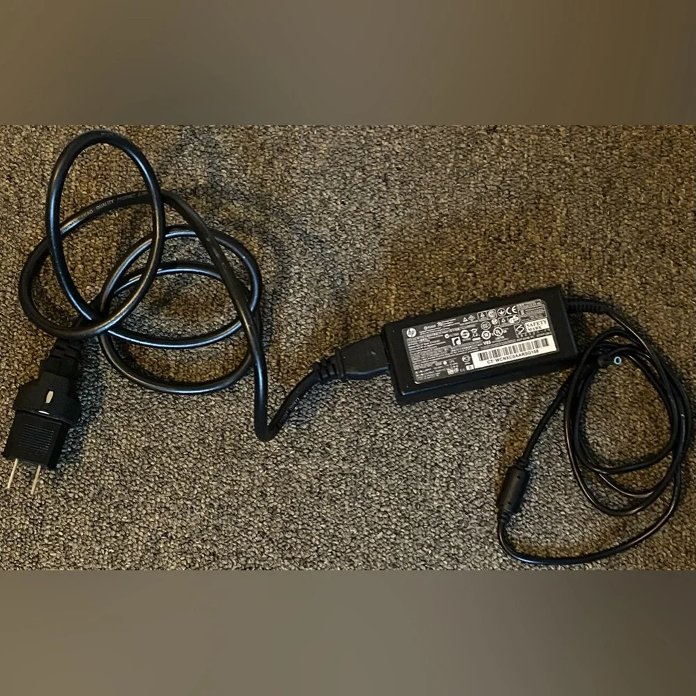 hp laptop charger 65w